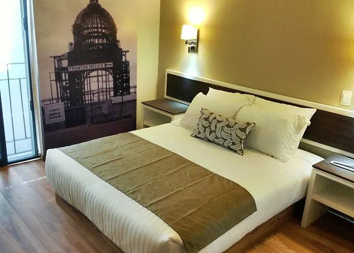 Plaza Revolución Hotel México DF