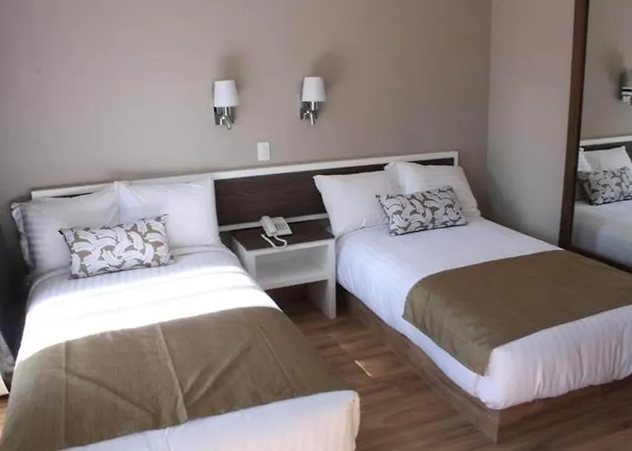 Hotel Plaza Revolución 4*